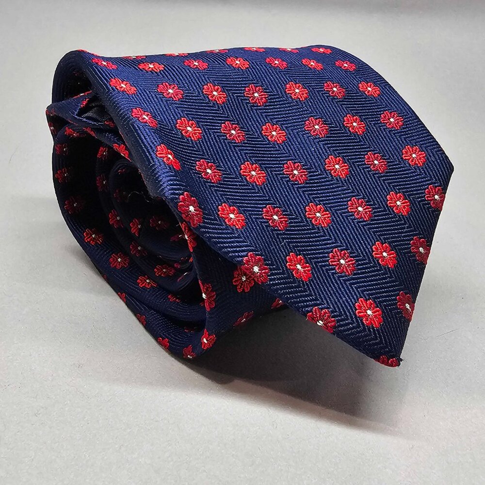 Brooks Brothers Makers Necktie Classic Navy Red Floral Pattern Silk Neck Tie